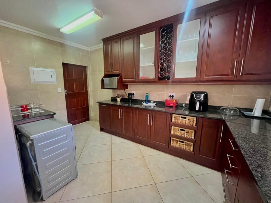 To Let 4 Bedroom Property for Rent in Cashan North West